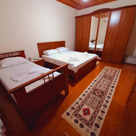 Sokolli Guest House Gjirokastër Exteriér fotografie