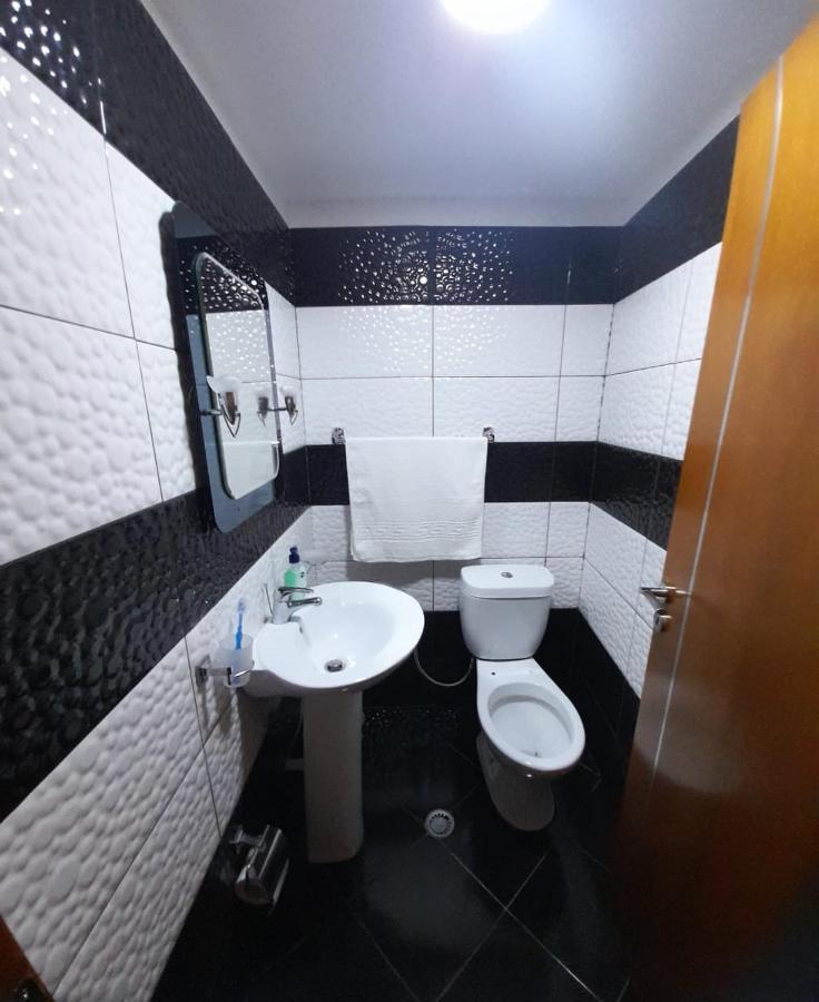 Sokolli Guest House Gjirokastër Exteriér fotografie
