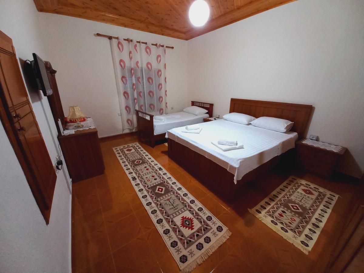 Sokolli Guest House Gjirokastër Exteriér fotografie