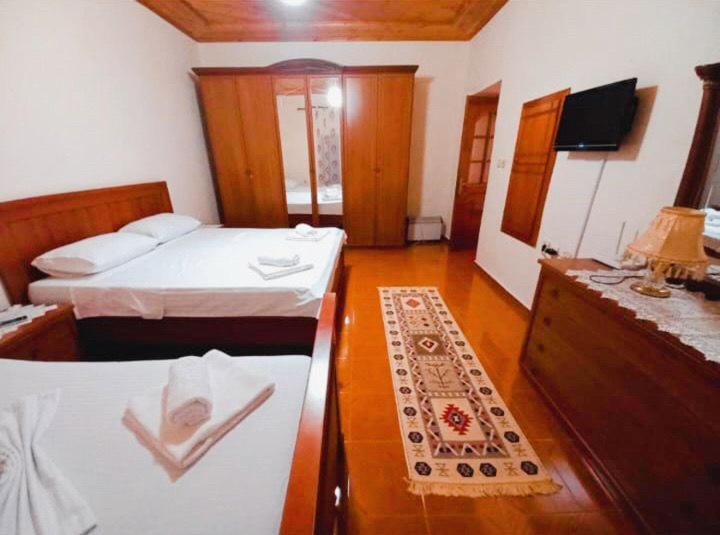 Sokolli Guest House Gjirokastër Exteriér fotografie