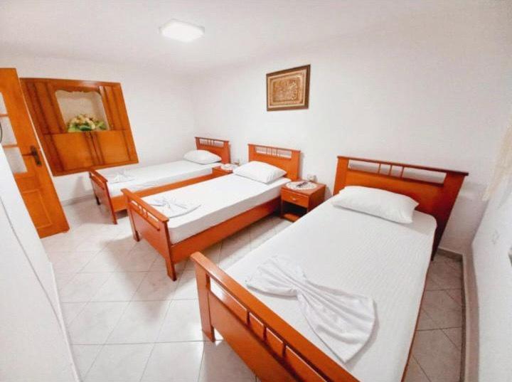 Sokolli Guest House Gjirokastër Exteriér fotografie