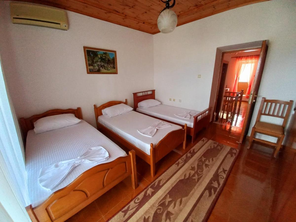 Sokolli Guest House Gjirokastër Exteriér fotografie