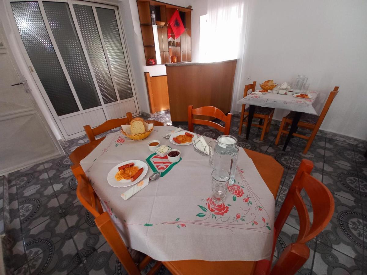 Sokolli Guest House Gjirokastër Exteriér fotografie